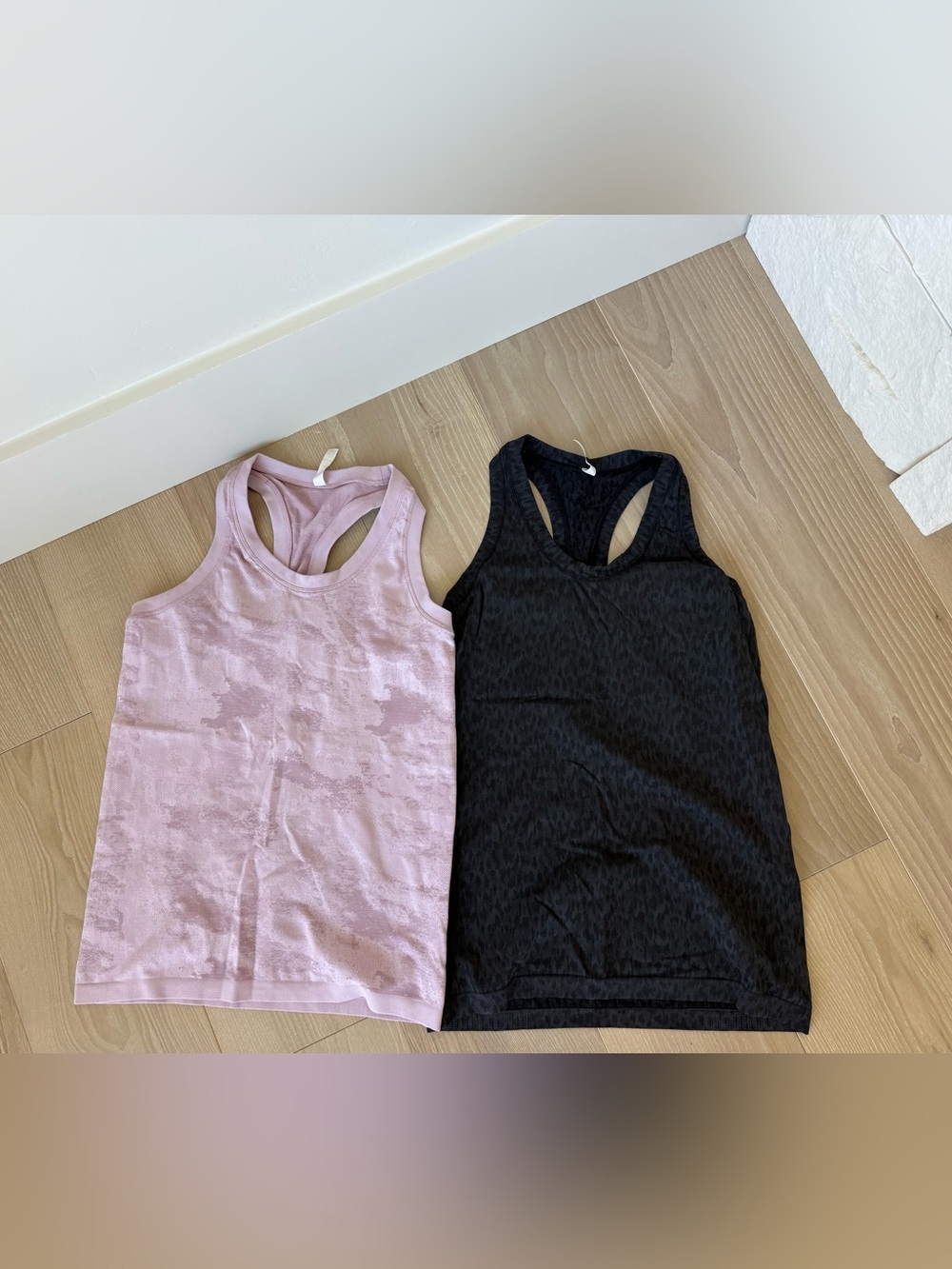Athleta momentum Racerback Tank Tops in Dusty Pink & Black bundle